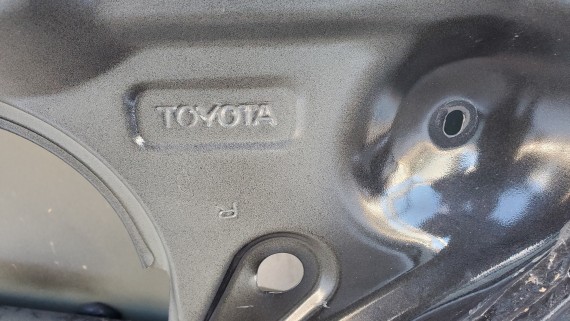 Дверь задняя правая Toyota Avensis 2 t250 седан 2003-2009