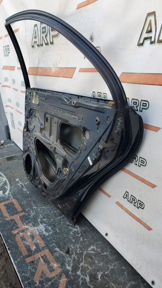 Дверь задняя правая Toyota Avensis 2 t250 седан 2003-2009