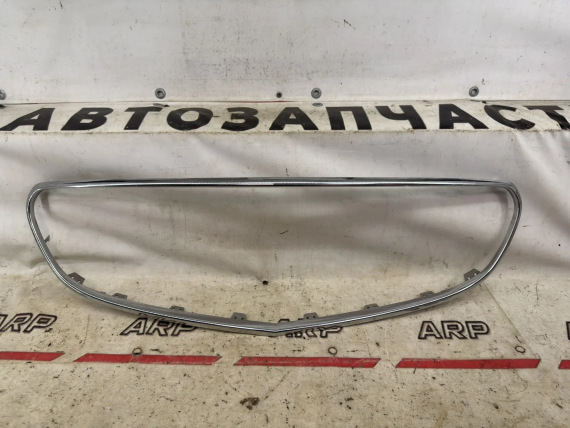 Молдинг решетки радиатора Mercedes-Benz E-class W212 2013-2017