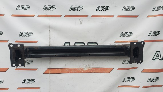 Усилитель переднего бампера Toyota Avensis 2 t250 2002-2010