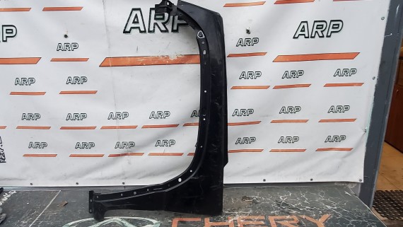 Крыло переднее левое Jeep Liberty KJ 2004-2007, Jeep Cherokee KJ 2004-2007