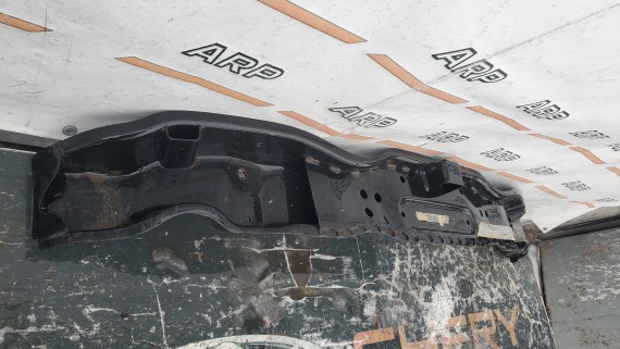 Усилитель заднего бампера BMW 6-Series E63 2003–2010