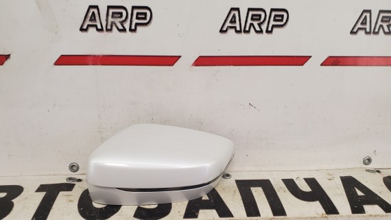 Крышка зеркала левая BMW 7 G11 G12 2015-2023