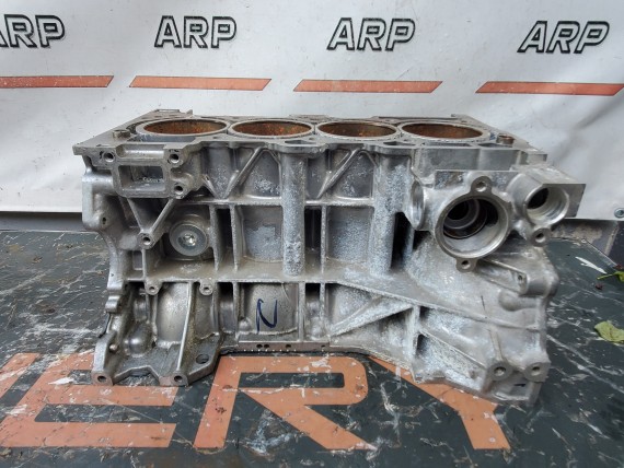 Блок цилиндров Nissan X-Trail 2007 T30 2.5 2000–2007