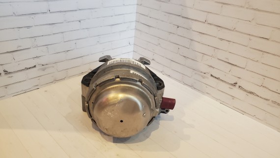Подушка двигателя левая Audi A6 C7, A7, A8 D4 2010-2018