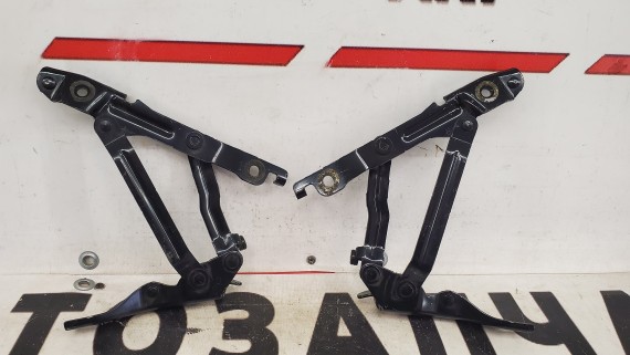 Петли багажника Mazda 3 BK 2003-2009