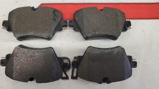 Колодки тормозные передние BMW 5 G30, X3 G01, X4 G02 2016-2025