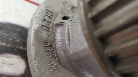 Насос водяной (помпа) Opel Vectra C 2002-2008 2.0 16V