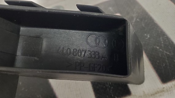 Кронштейн переднего бампера левый Audi Q7 2006-2015