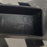 Кронштейн переднего бампера левый Audi Q7 2006-2015