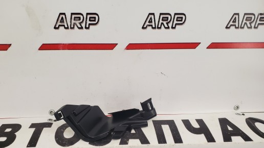 Воздуховод радиатора правый Renault Duster 1 2015-2021