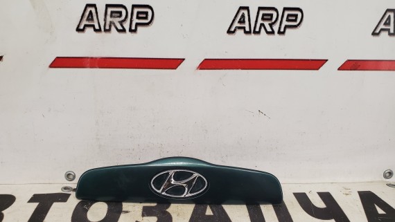 Накладка крышки багажника Hyundai Getz 2002-2011