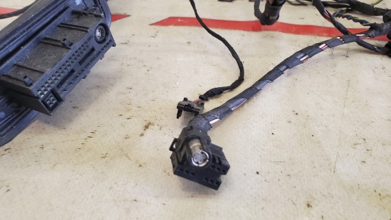 Проводка задней левой двери  BMW X5 E70, X6 E71 2007–2014