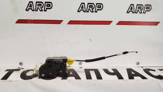 Замок двери передний правый Volkswagen Touareg 2 NF 2010-2018