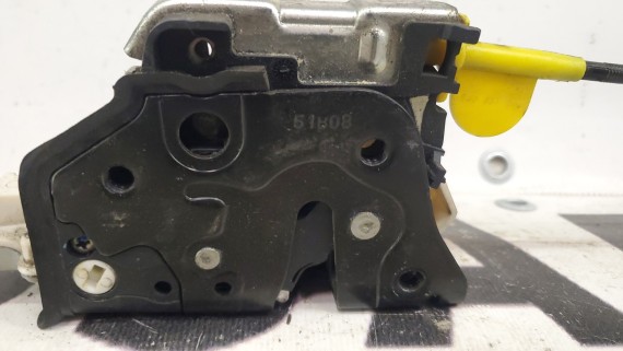 Замок двери передний правый Volkswagen Touareg 2 NF 2010-2018