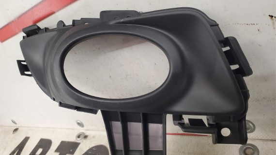 Накладка ПТФ правая Mazda 3 (BK) 2002-2009