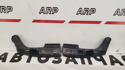 Кронштейны переднего бампера Peugeot 308 2011-2015