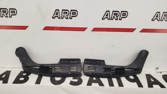 Кронштейны переднего бампера Peugeot 308 2011-2015