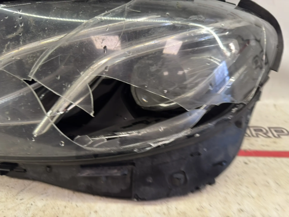 Фара левая Mercedes-Benz E-Classe W213 2016-2020