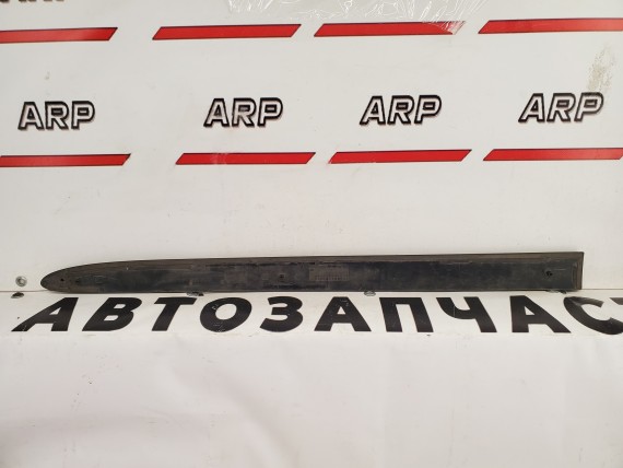 Молдинг передний правый Nissan Almera N16 2000-2006