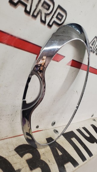 Рамка фары левой Mini Cooper S R 50, 52 2001–2008 