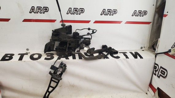 Замок двери задней правой Ford Focus 2 2004-2011