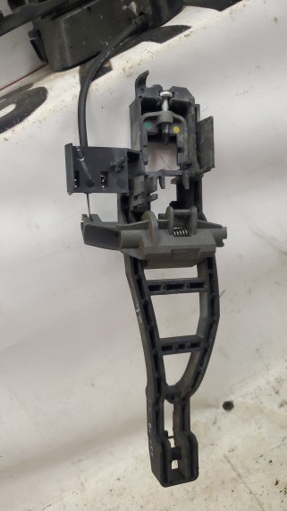 Замок двери задней правой Ford Focus 2 2004-2011