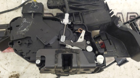 Замок двери задней правой Ford Focus 2 2004-2011