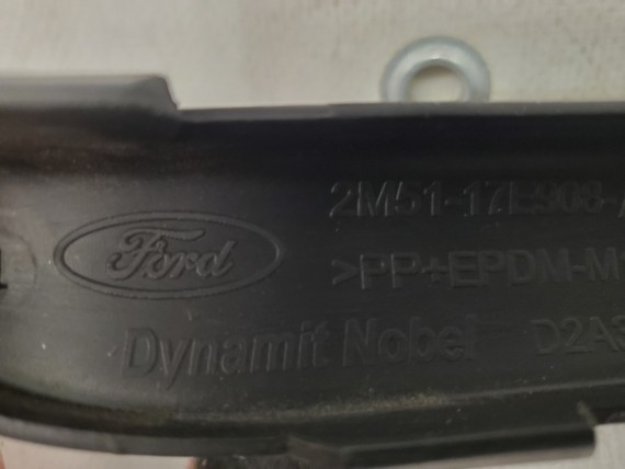Накладка переднего бампера правая Ford Focus 1 1998-2004