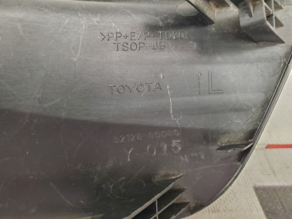 Решетка в бампер левая Toyota Land Cruiser 150 Prado 2009-2013