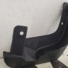 Брызговик передний правый Chevrolet Aveo T255 2006-2012 хетчбек