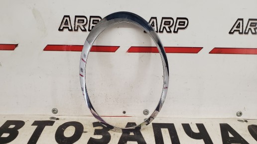 Рамка фары правая Mini Cooper S R55 56 57 2006-2015
