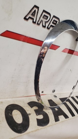 Рамка фары правая Mini Cooper S R55 56 57 2006-2015