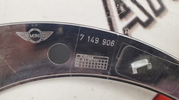 Рамка фары правая Mini Cooper S R55 56 57 2006-2015