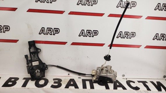 Замок двери задний правый Audi Q7 4L 2007-2015