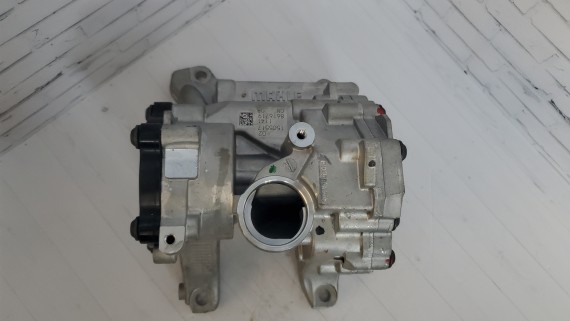 Масляный насос BMW 1,2,3-series F30 2011-2019